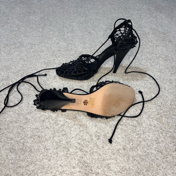 Tory Burch Women’s Lace-Up Black Leather Heels size 11 - Picture 4 of 9